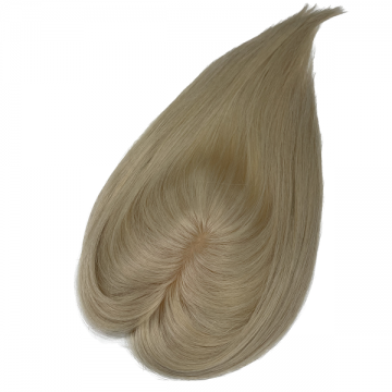 Dámské tupé z pravých vlasů v blond v barvě.